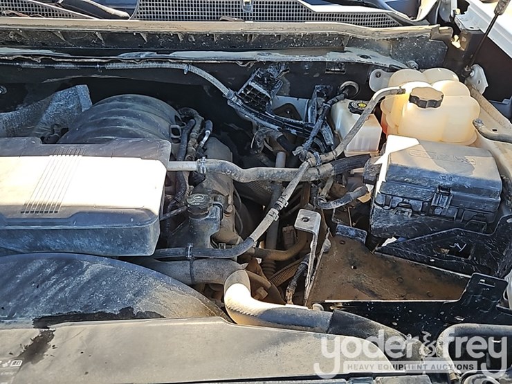 2022-chevrolet-2500hd-image-17