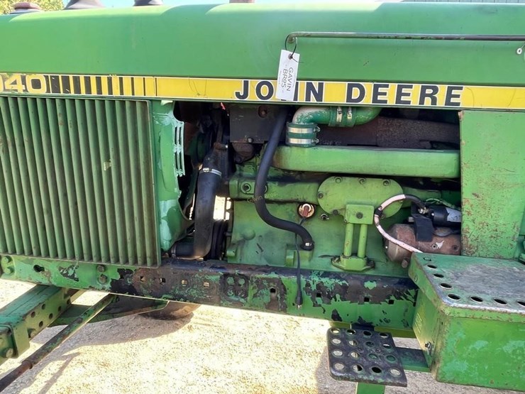 john-deere-4040-image-9