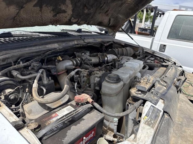 2002-ford-f550-image-12