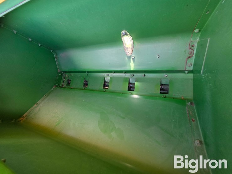 john-deere-8200-image-18