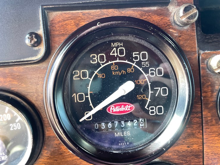 1998-peterbilt-378-image-66