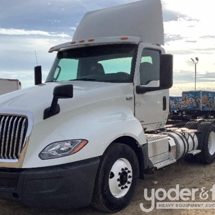 2019 INTERNATIONAL LT