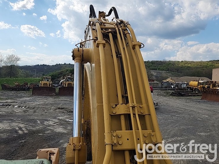 2005-caterpillar-330-image-41