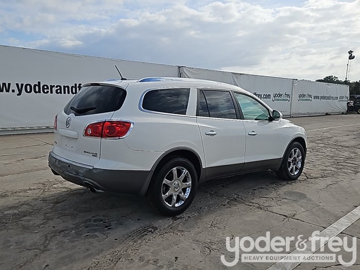 2008-buick-enclave-cxl-image-4