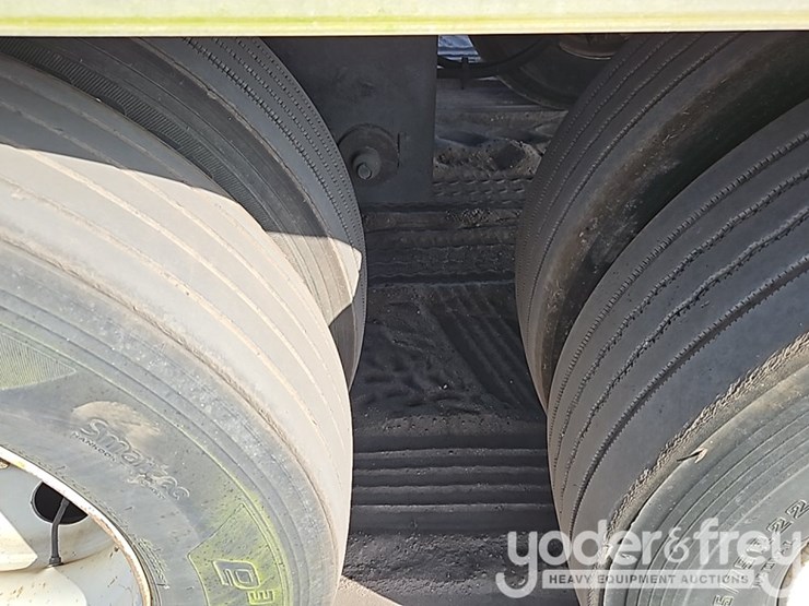 2008-utility-53'-image-12