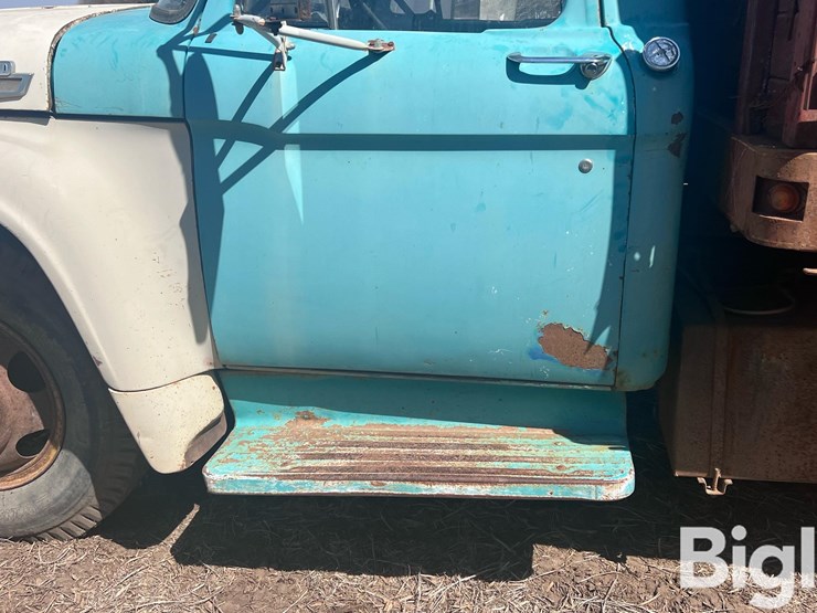 1965-ford-f600-image-13