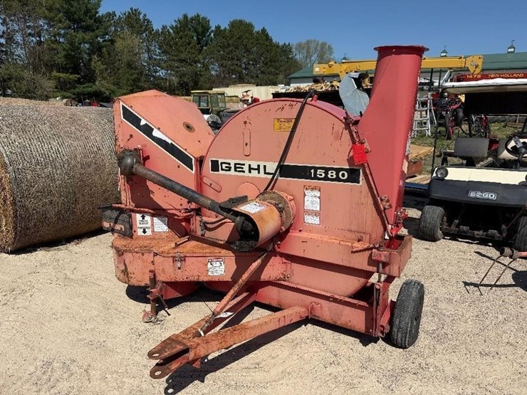 gehl-1580-image-1