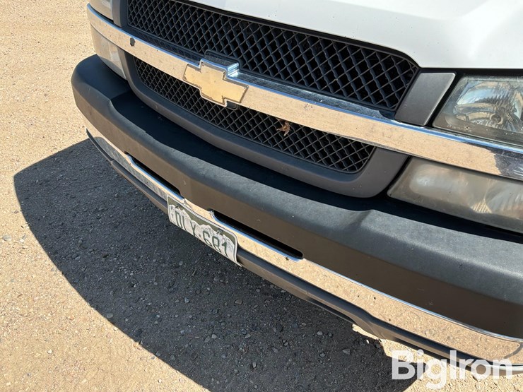 2004-chevrolet-silverado-3500-image-16