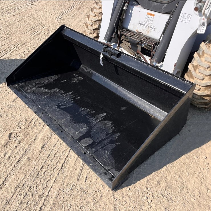 Wildcat 68" Skid Steer Long Bottom Bucket