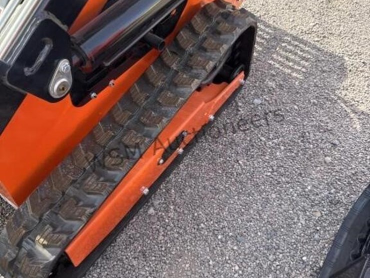 2026-sdl-36c-stand-up-skid-steer-image-7