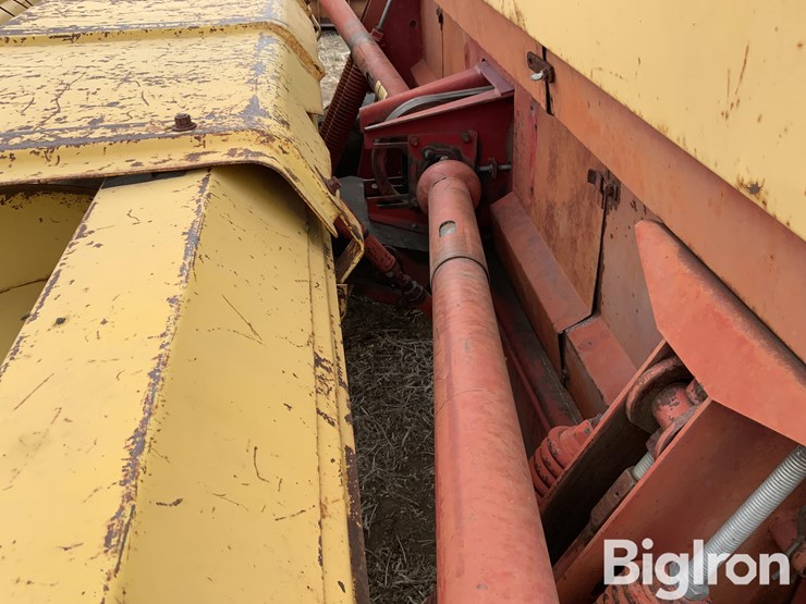 new-holland-1112-image-12