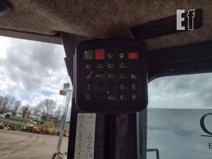 deere-650k-lgp-image-10