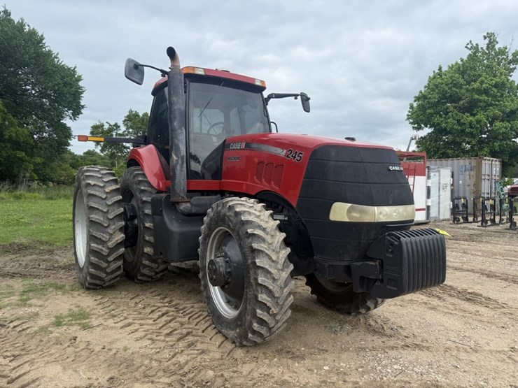 2010-case-ih-magnum-245-image-3