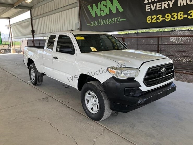 2018-toyota-tacoma-image-2