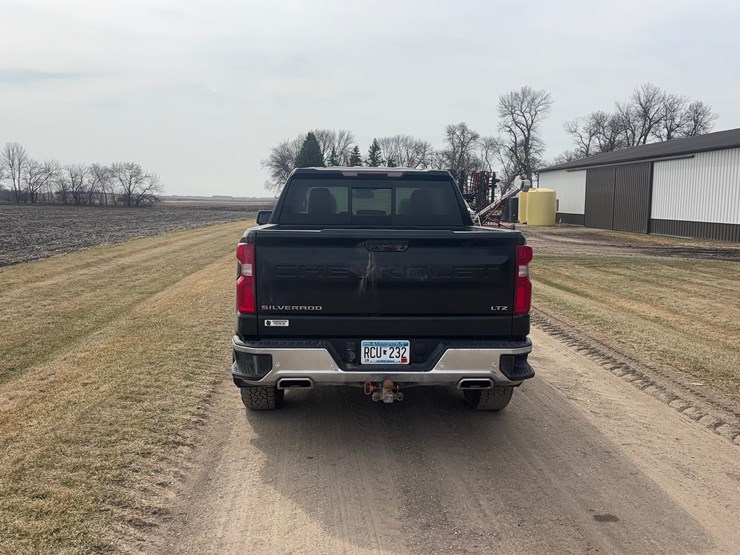 2024-chevrolet-silverado-1500-ltz-image-6