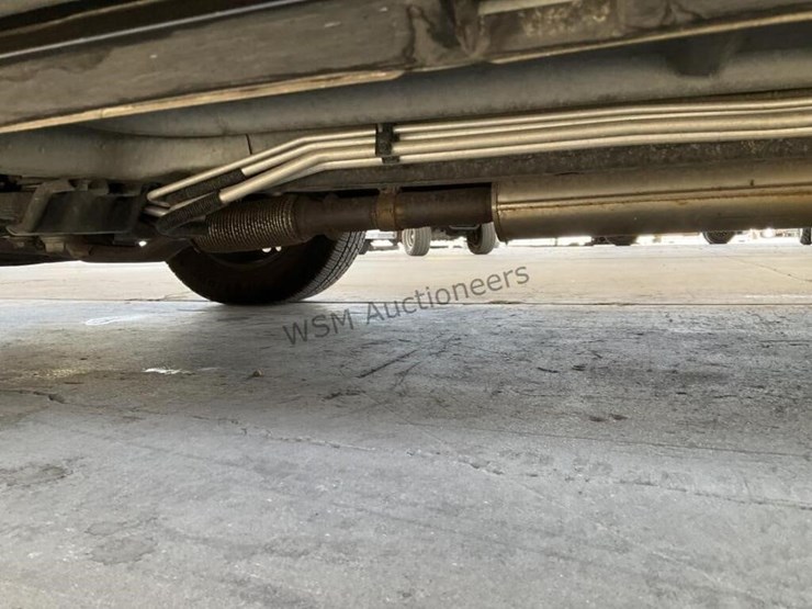 2013-ford-explorer-image-25