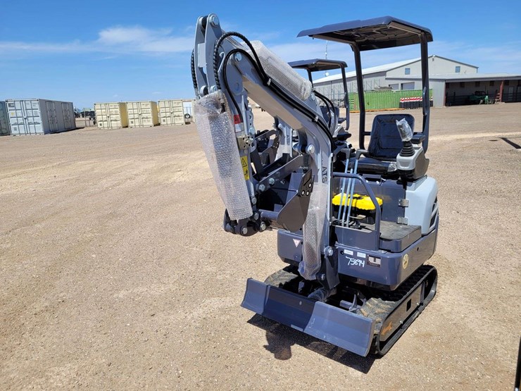 2026-landhero-ats-me18-mini-excavator-image-3