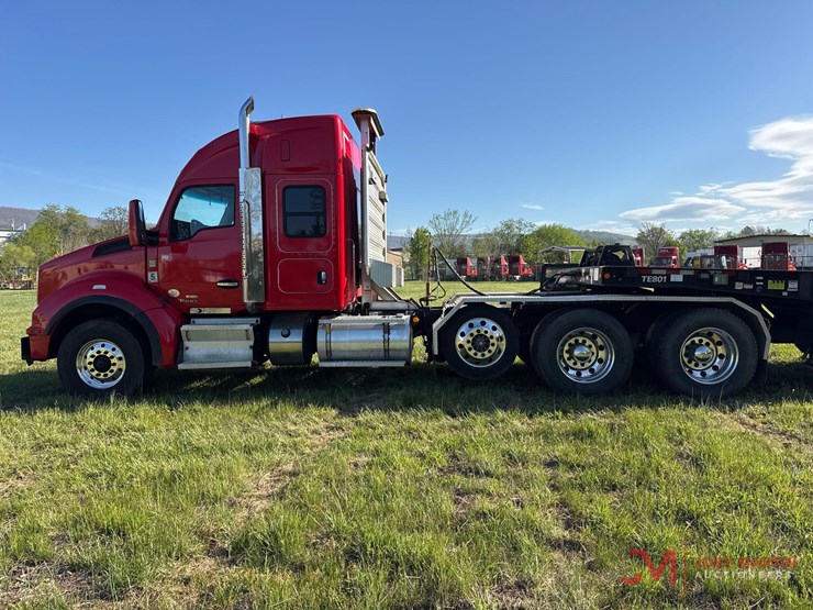 2017-kenworth-t880-image-5