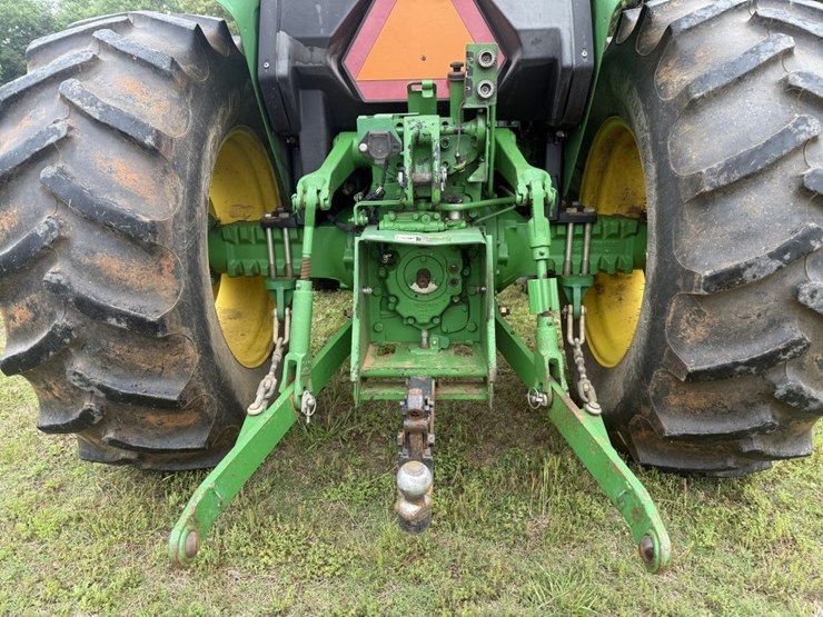 2015-john-deere-5075e-image-15