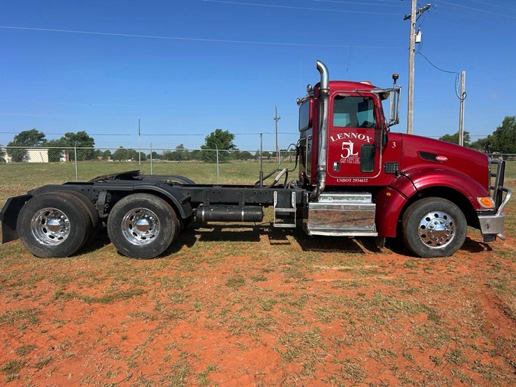 2012-peterbilt-386-image-31
