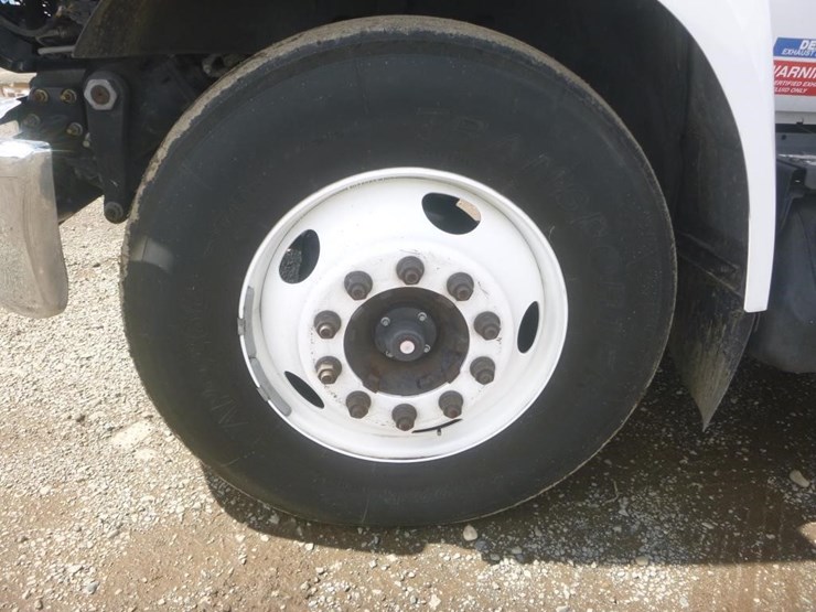 2016-ford-f650-xlt-image-25