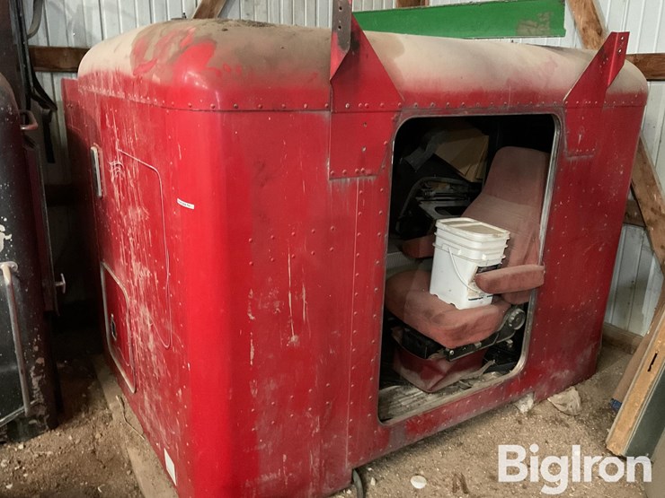 peterbilt-377-image-1