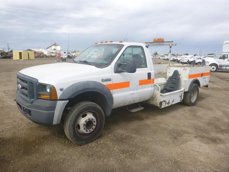 2007-ford-f450-image-1