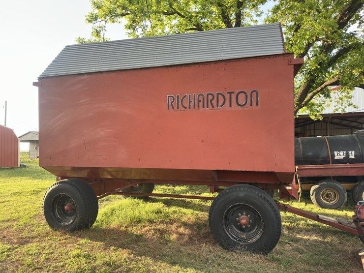 richardton-750-image-2