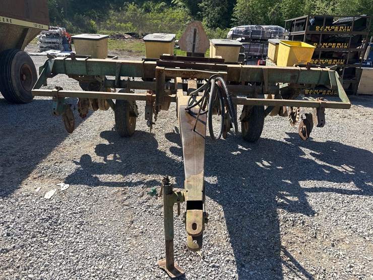 john-deere-7000-image-6