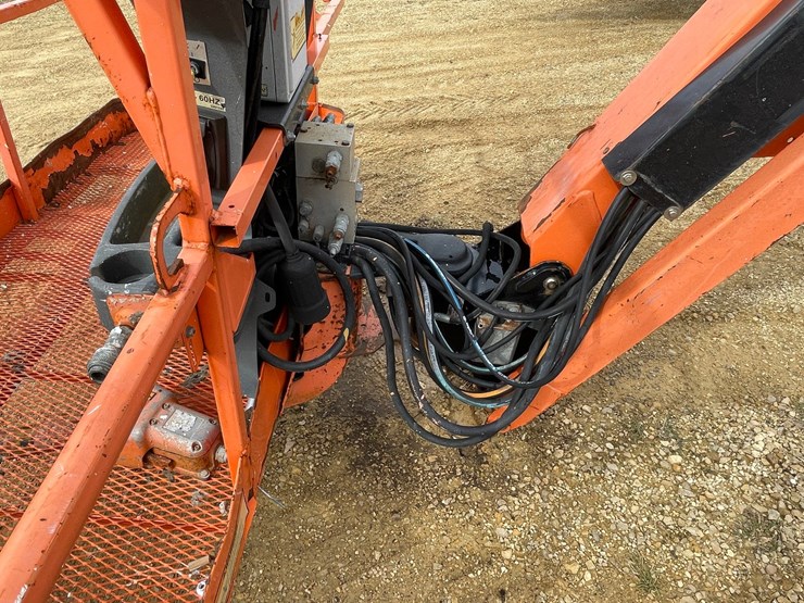 2007-jlg-860sj-image-38