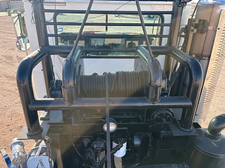 2009-mack-granite-gu713-image-8