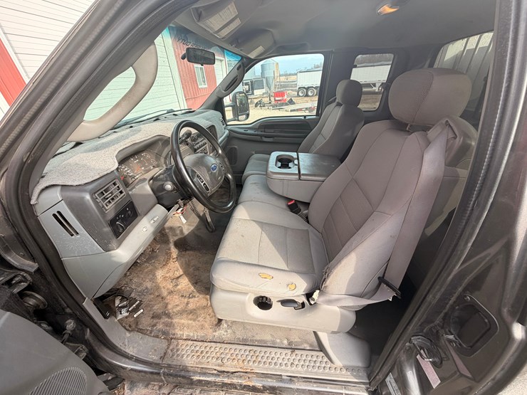 2004-ford-f350-image-5