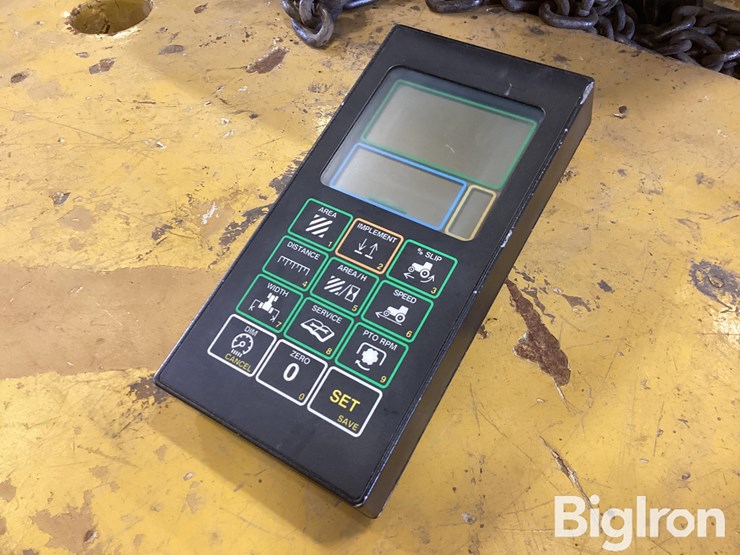 john-deere-7000-image-1