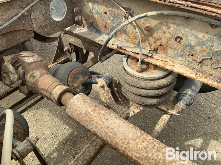 1999-kenworth-t800b-image-14