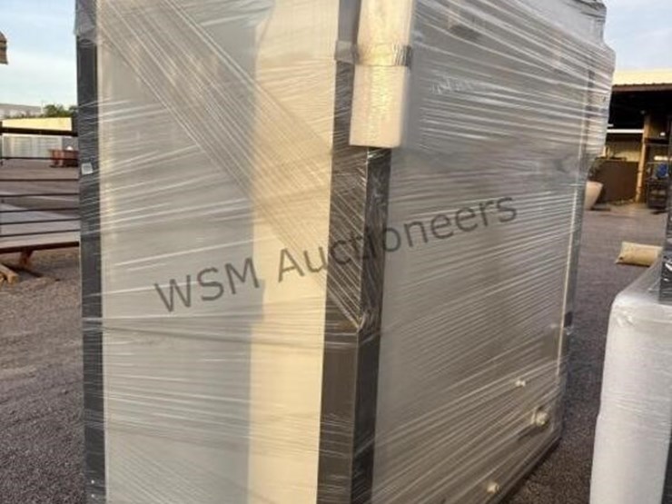 mobile-toilet-unit-image-5