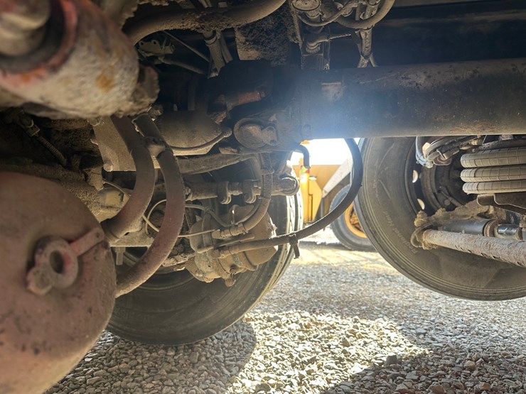 2019-massey-ferguson-8-image-68