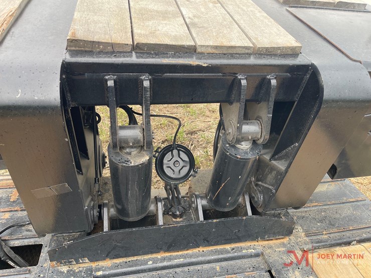 2019-trail-eze-lowboy-image-10