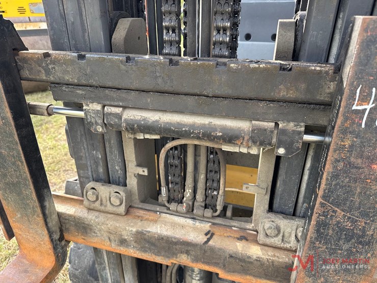 caterpillar-2c6000-image-6