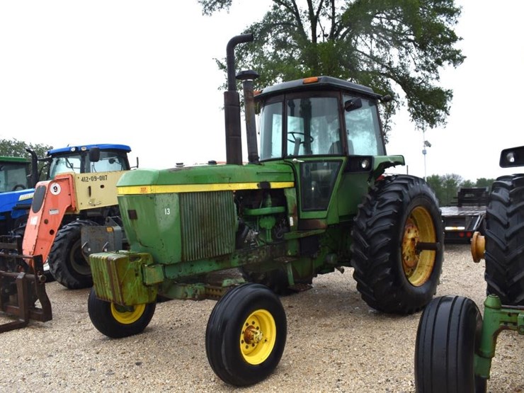 john-deere-4630-image-1