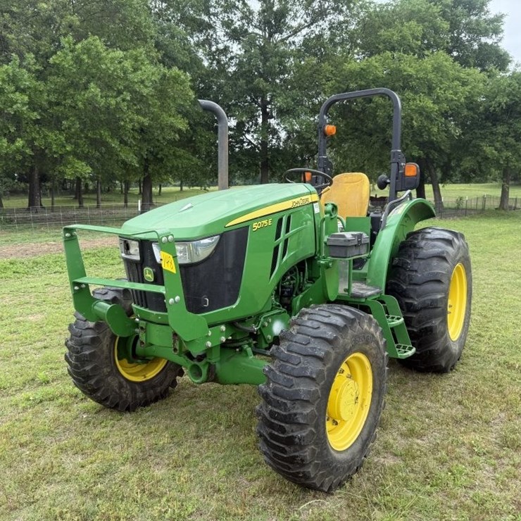 2020 JOHN DEERE 5075E