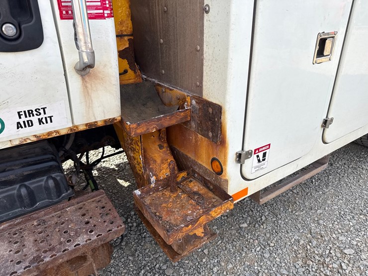 international-4400-sba-image-20