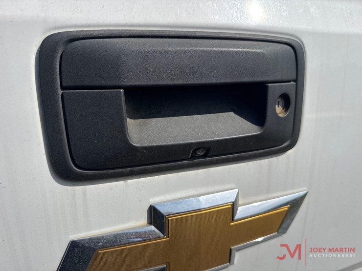 2018-chevrolet-silverado-1500-lt-image-31