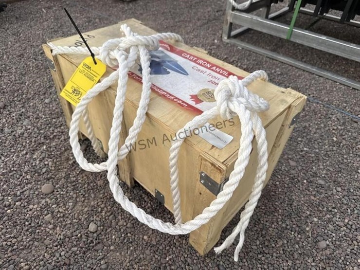 great-bear-200lbs-cast-iron-anvil-image-6