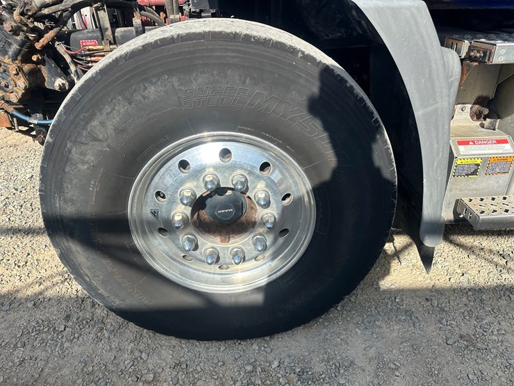 2019-massey-ferguson-8-image-84