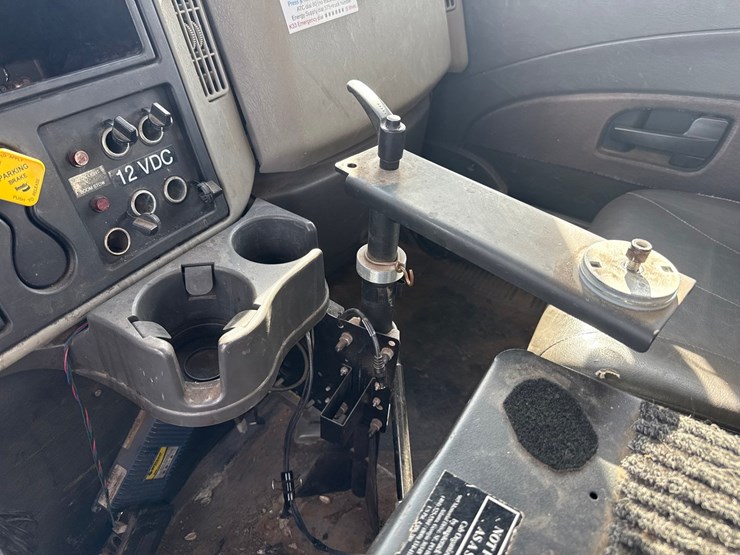 international-4400-sba-image-58