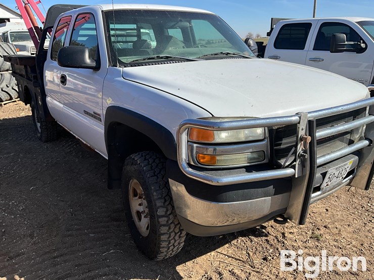 2002-gmc-sierra-2500-image-3