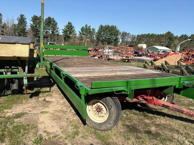 20'x101"-flatbed-wagon-with-gear-image-3