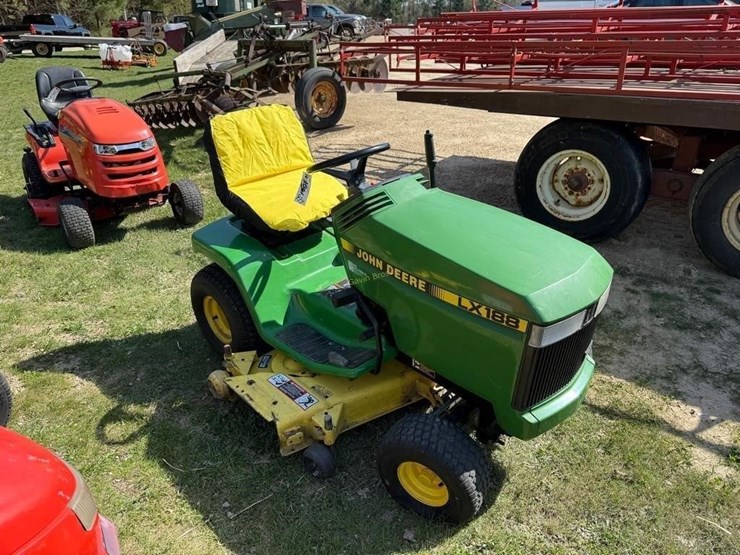 john-deere-lx178-image-1