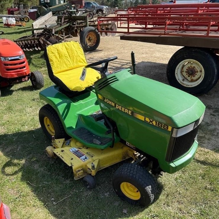 JOHN DEERE LX178