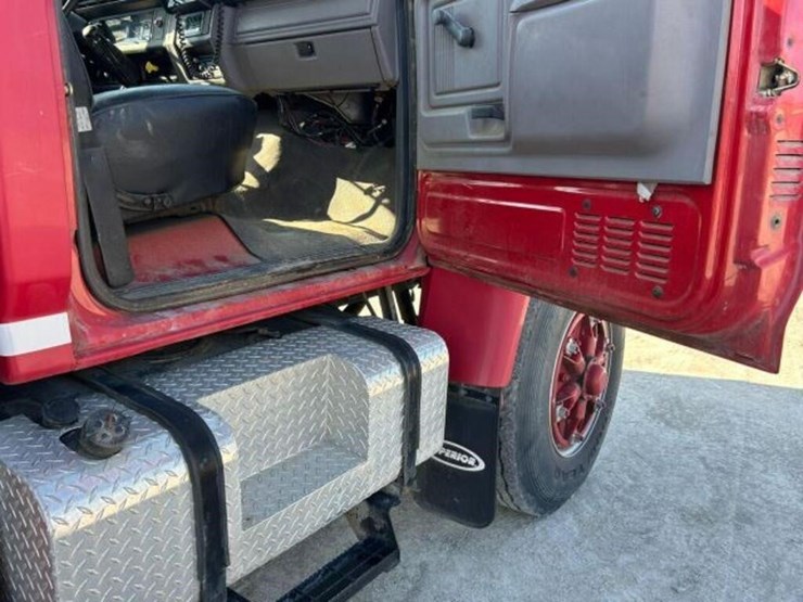 1996-ford-f700-image-66